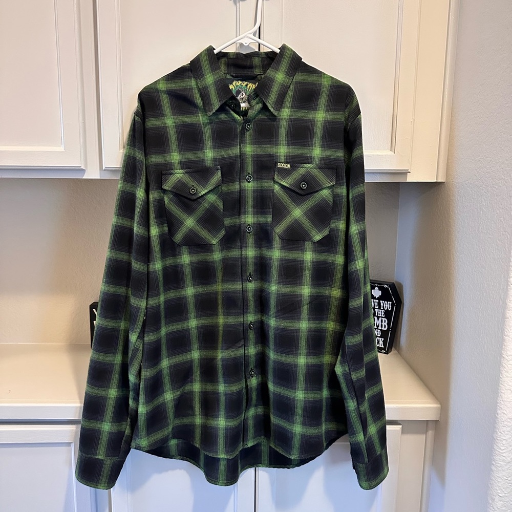 Dixxon Flannel “Slimer”  button down shirt, Large Tall. In good condition